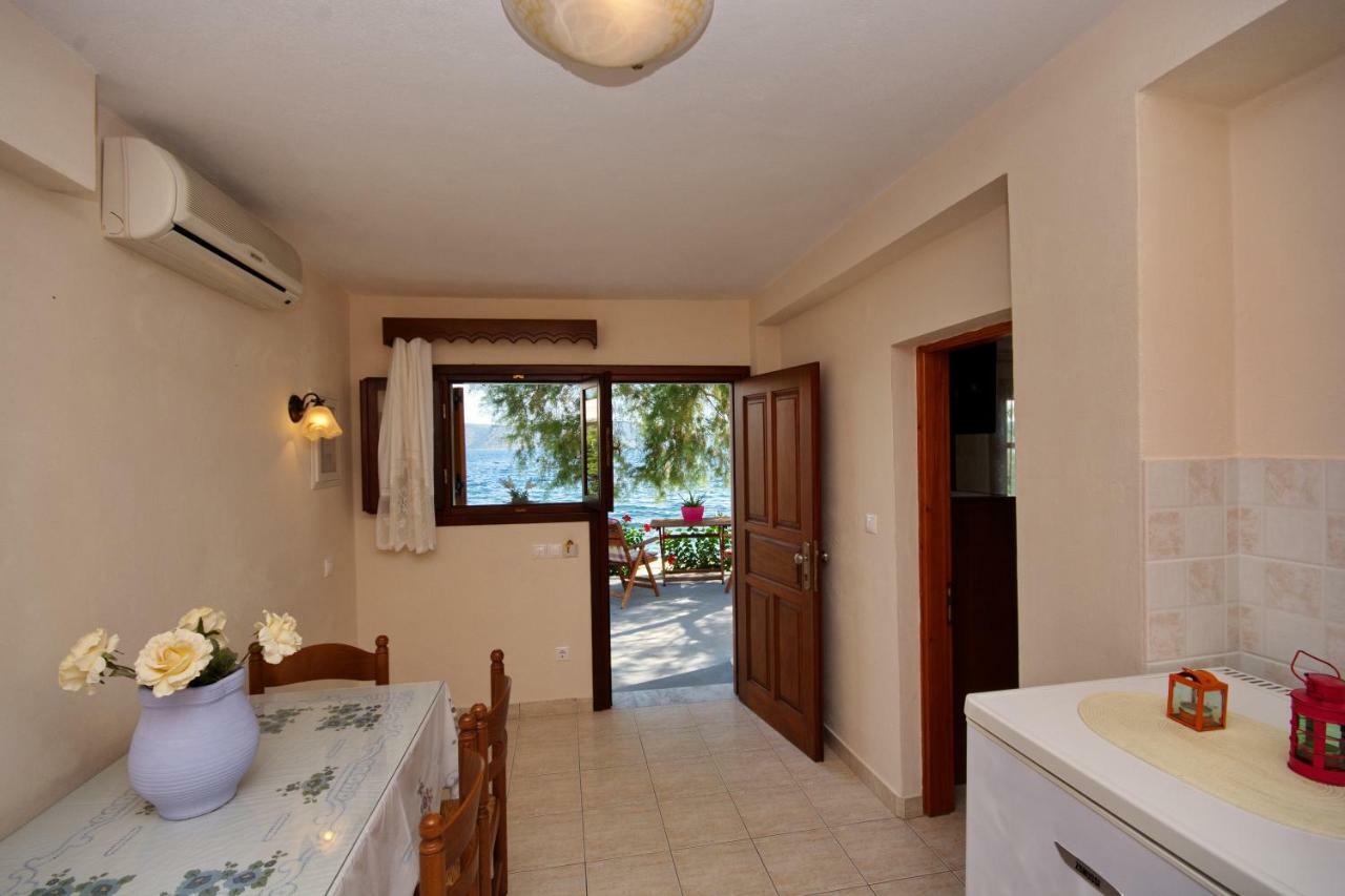 Alexandra Studios 2 Alonnisos Town Bagian luar foto